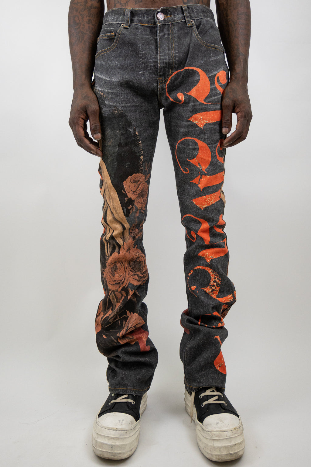 RM201SK - Graphic Printed Stacked Jeans